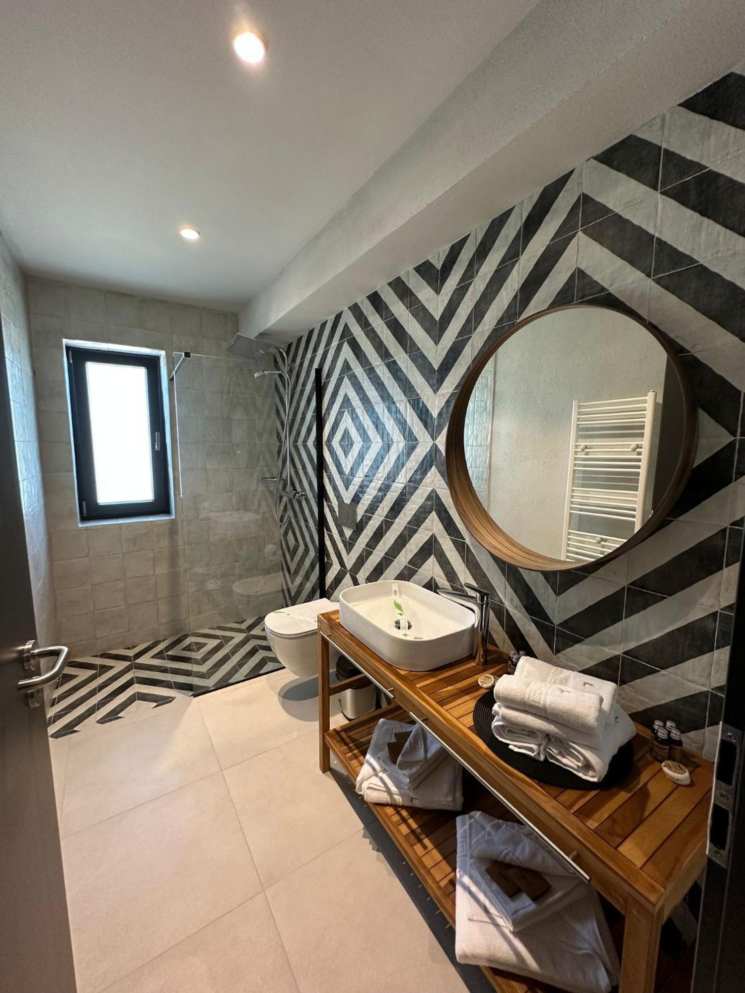 Hotel Luuma Două Mai Exteriér fotografie